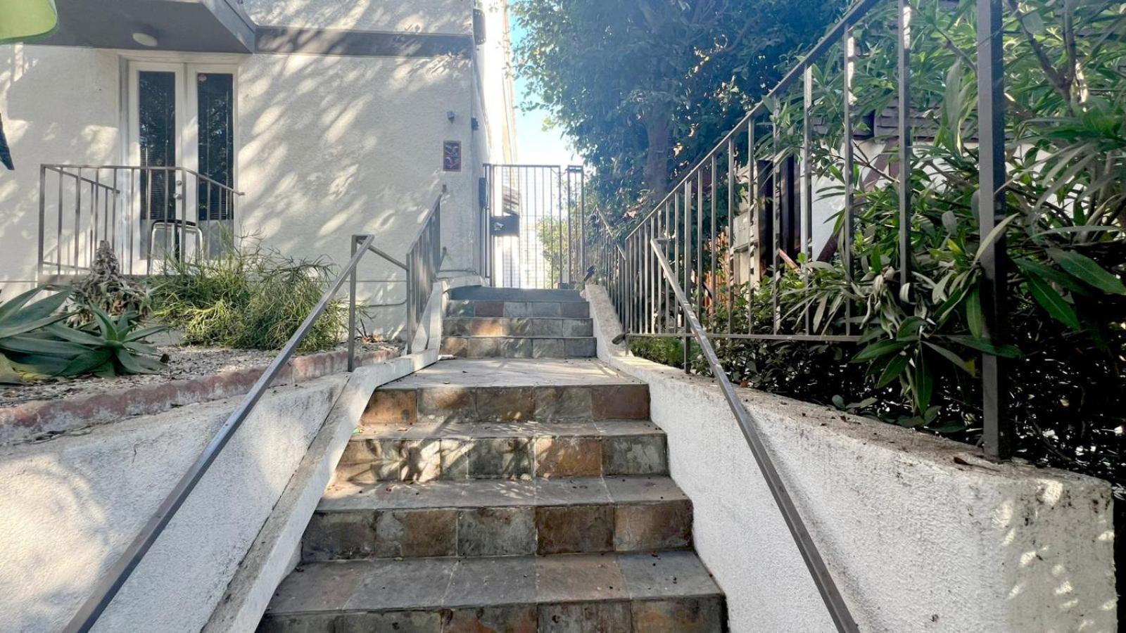 Charming 1br In Prime Santa Monica Walk To Appartement *