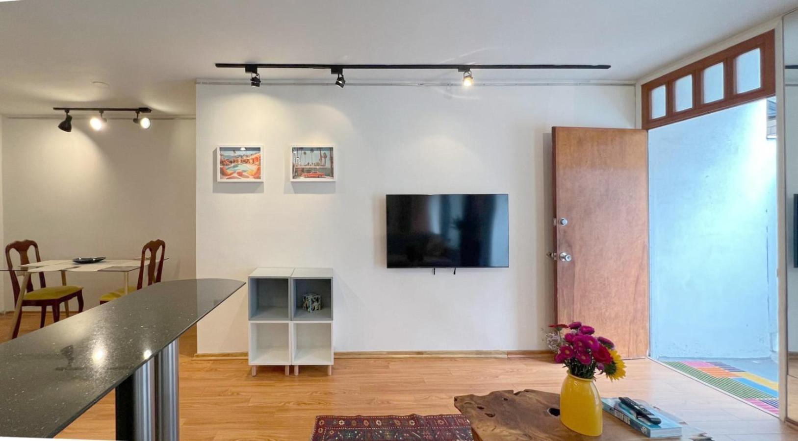 Charming 1br In Prime Santa Monica Walk To *